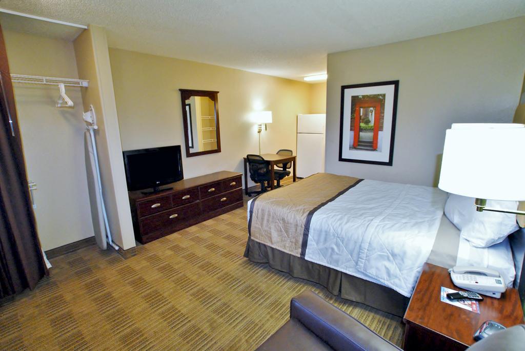 Extended Stay America Select Suites - Newport News - Oyster Point Exterior foto